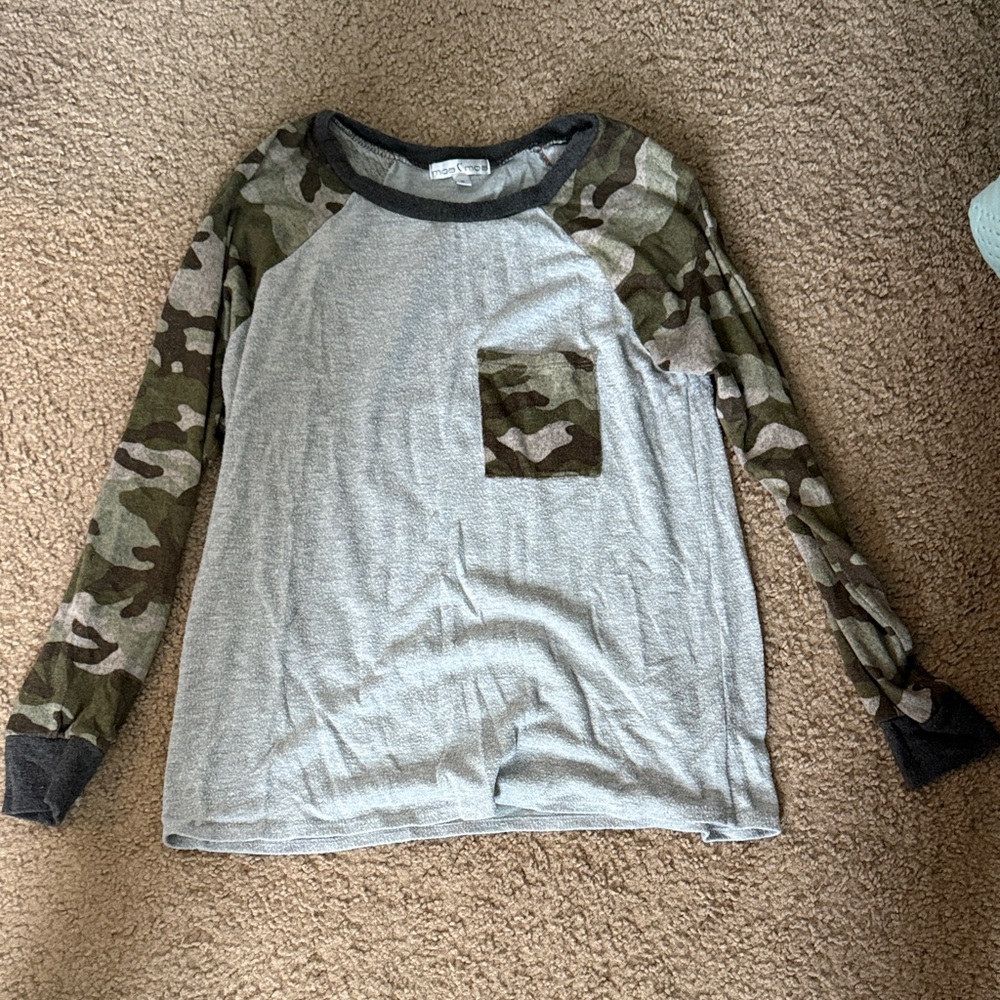 Moa Moa Gray and Camo Long Sleeve Tee